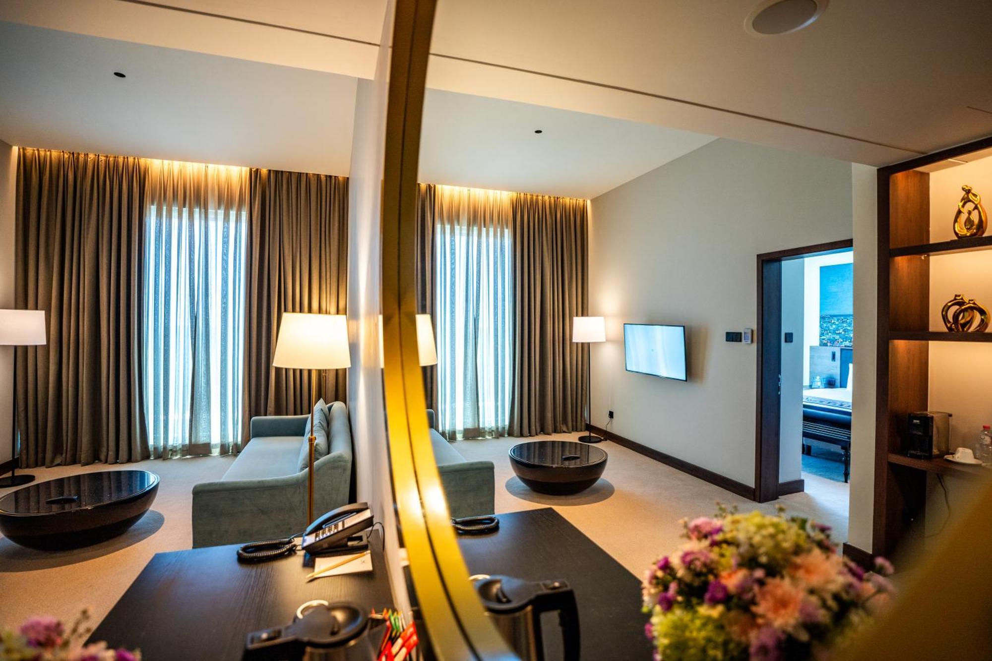 Sofia Colombo City Hotel מראה חיצוני תמונה